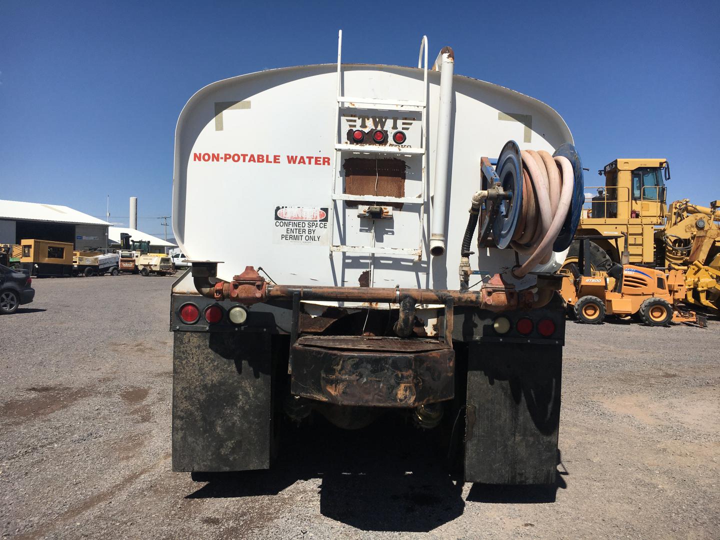 ./imagenes/INVOICE/2019/14665/PIPA PARA AGUA KENWORTH W900 (7).JPG